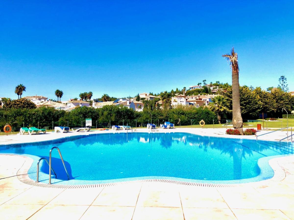 Lovely Sea Views Apartment On La Costa Del Sol El Faro Kültér fotó