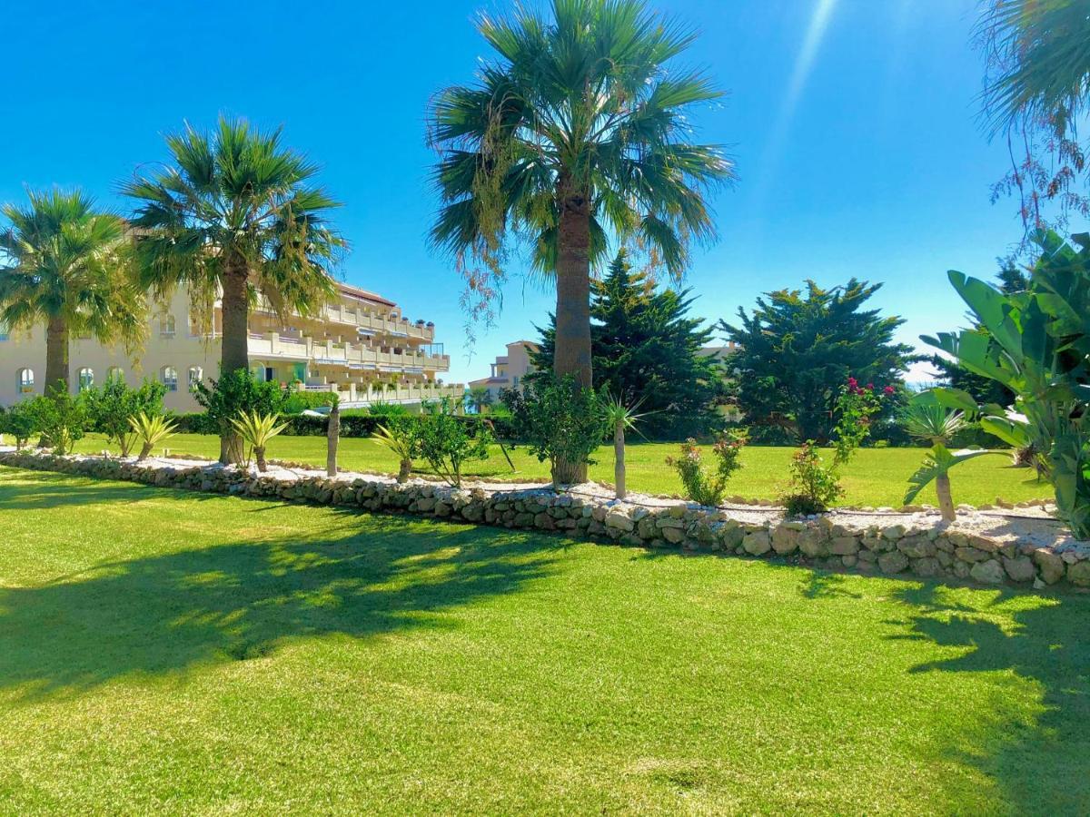 Lovely Sea Views Apartment On La Costa Del Sol El Faro Kültér fotó