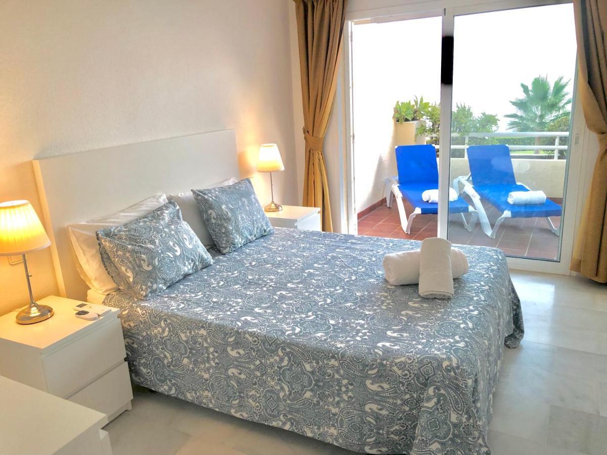 Lovely Sea Views Apartment On La Costa Del Sol El Faro Kültér fotó