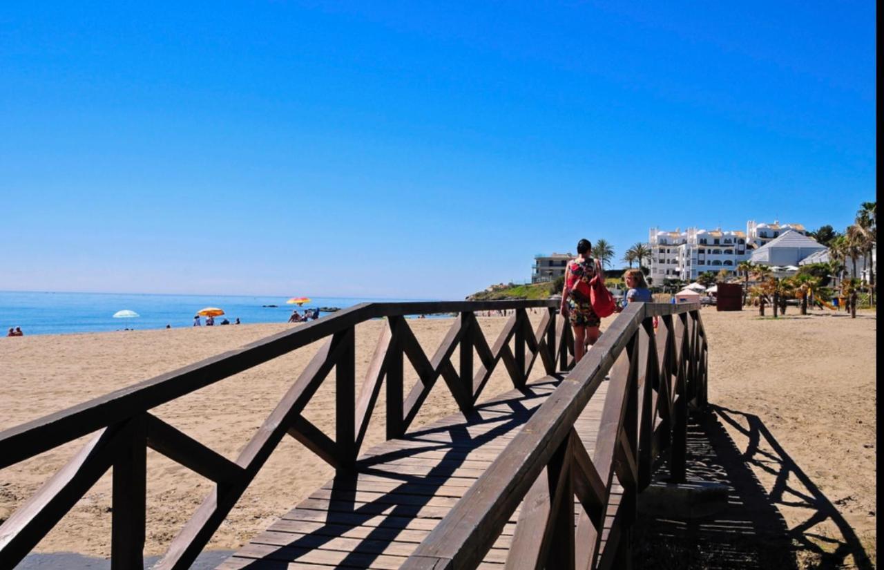 Lovely Sea Views Apartment On La Costa Del Sol El Faro Kültér fotó